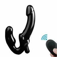 Bild in Galerie-Viewer laden, Vibrierender Umschnalldildo aus Silikon ohne Träger mit Fernbedienung und 10 Geschwindigkeiten
